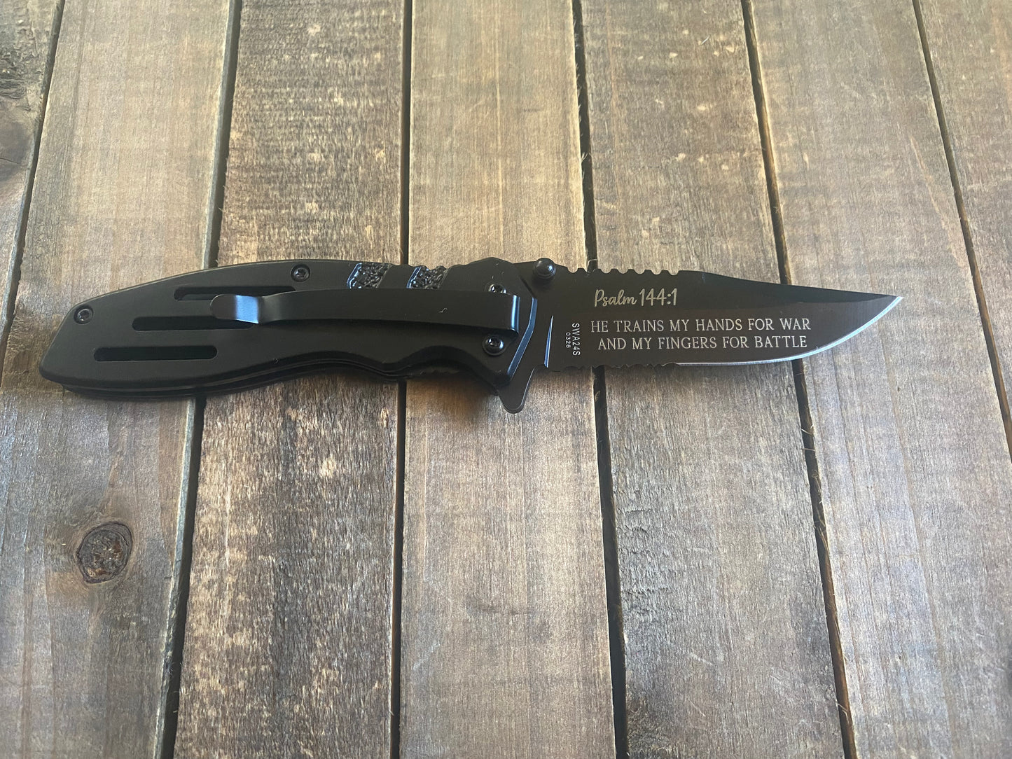 Custom Engraved Smith & Wesson Knife